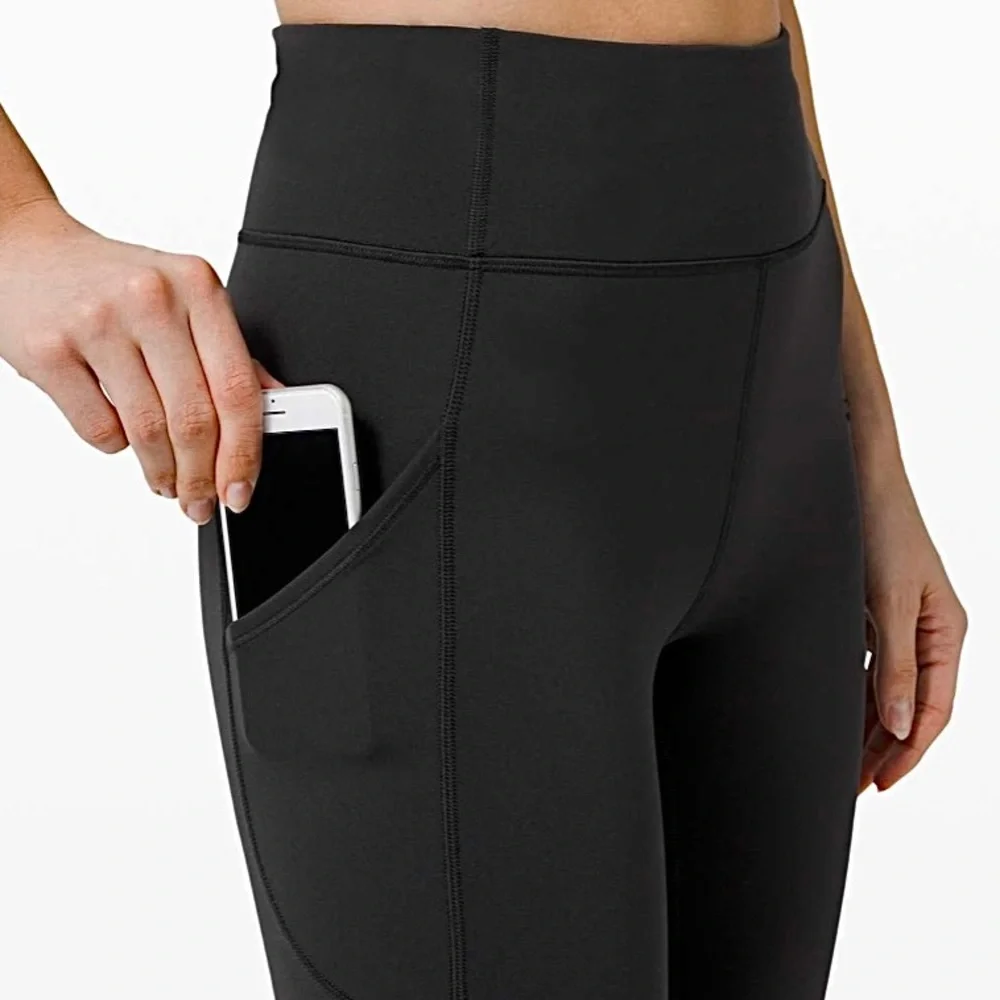 ❗️SOLD❗️Lululemon Invigorate 25" - Picture 1 of 12